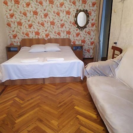 Квартира В Гаграх Apartment ภายนอก รูปภาพ