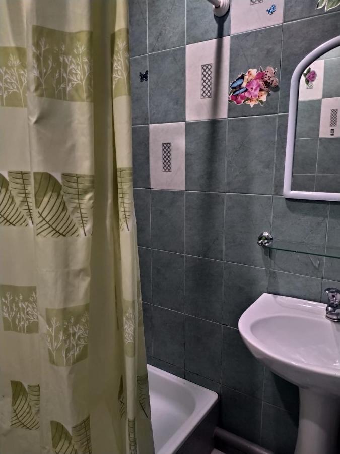 Квартира В Гаграх Apartment ภายนอก รูปภาพ