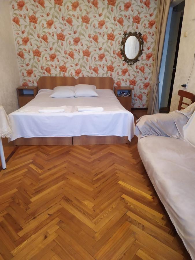 Квартира В Гаграх Apartment ภายนอก รูปภาพ