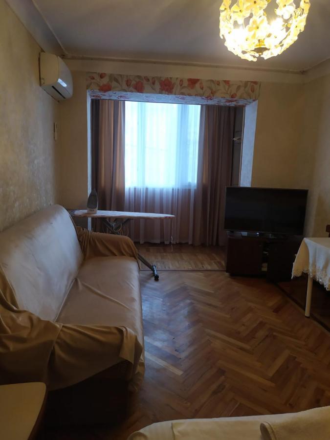 Квартира В Гаграх Apartment ภายนอก รูปภาพ